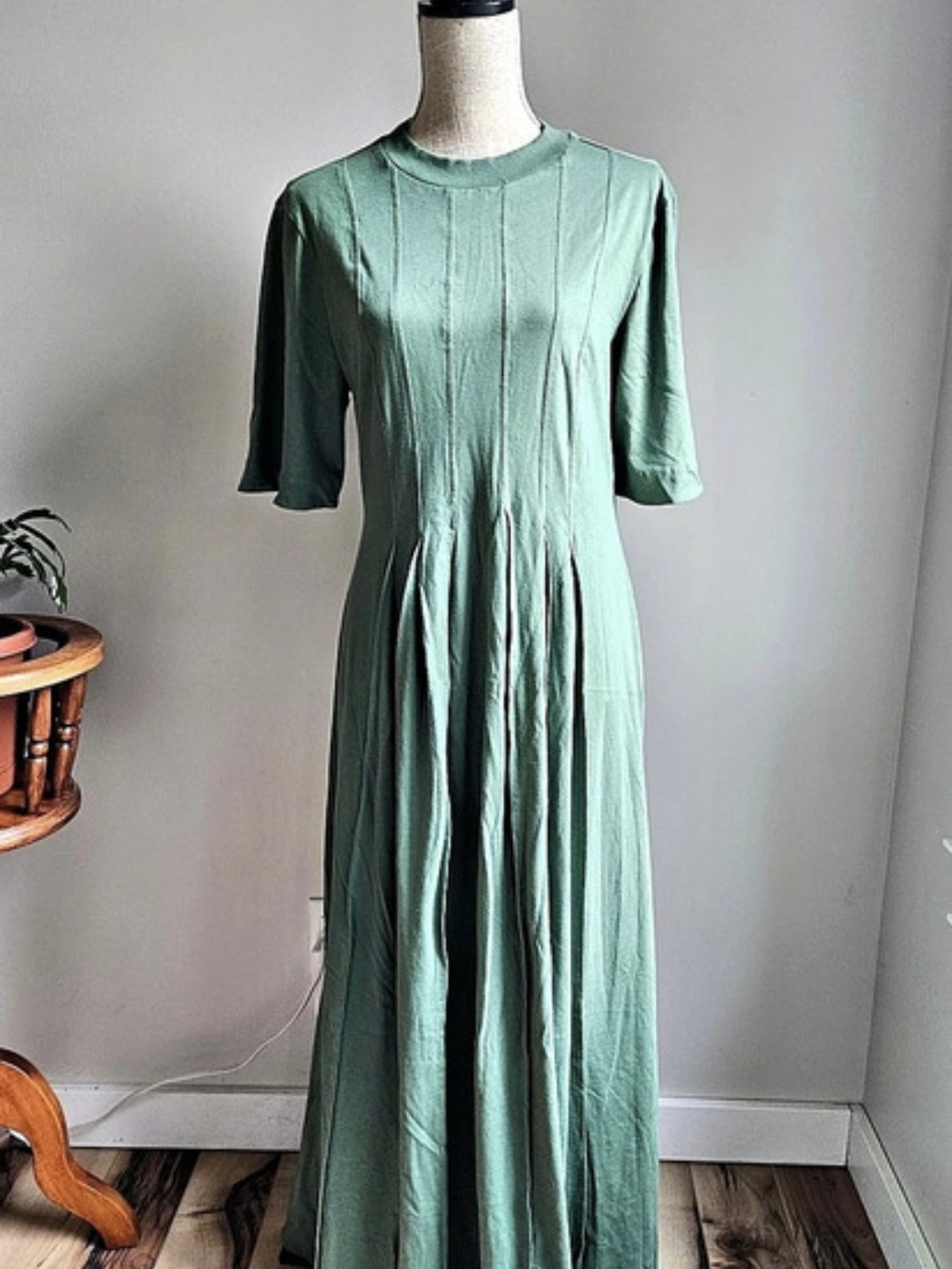 Farm Rio Green Maxi Dress Size P NWT.